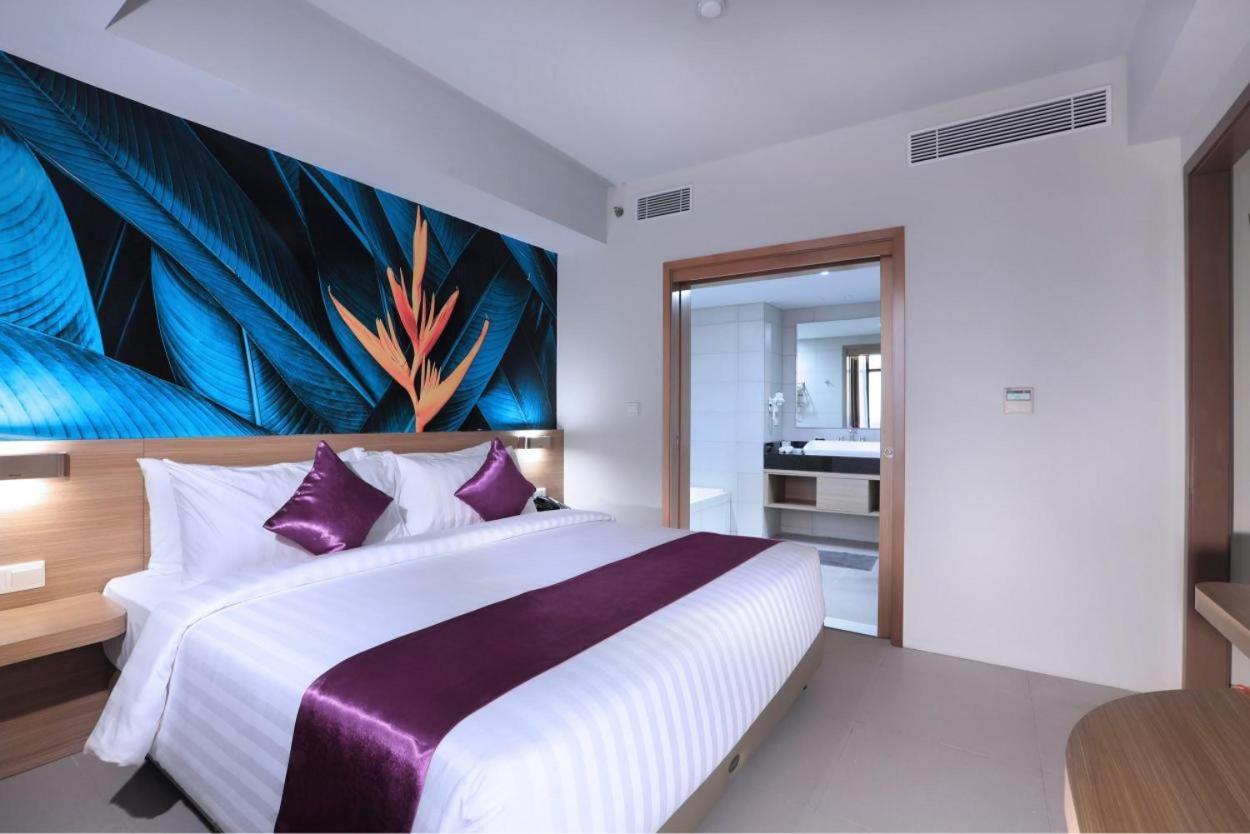 Quest Prime Cikarang By Aston Hotell Bekasi Exteriör bild