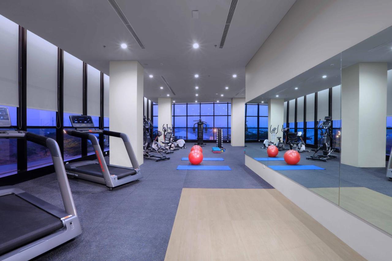 Quest Prime Cikarang By Aston Hotell Bekasi Exteriör bild